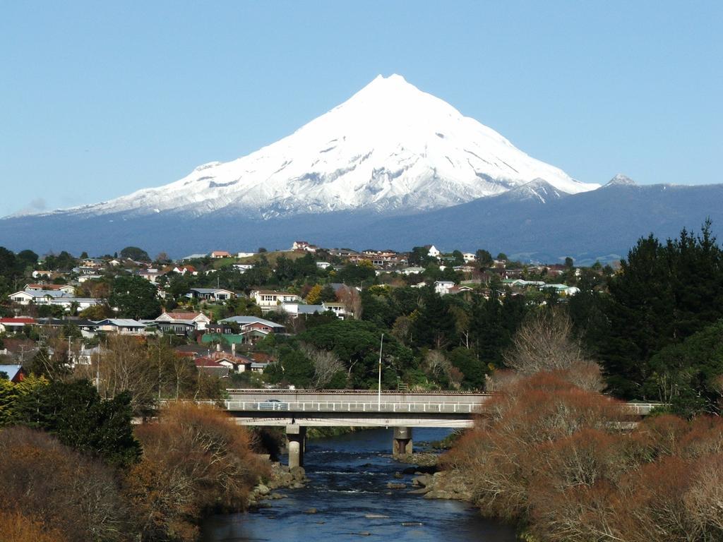 New Plymouth Top 10 Holiday Park Dış mekan fotoğraf